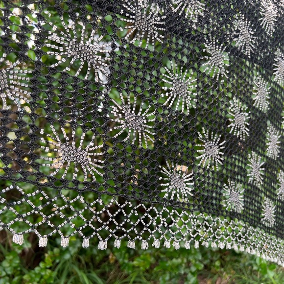 BEADED KNIT BLACK SHAWL - Picture 9 of 14